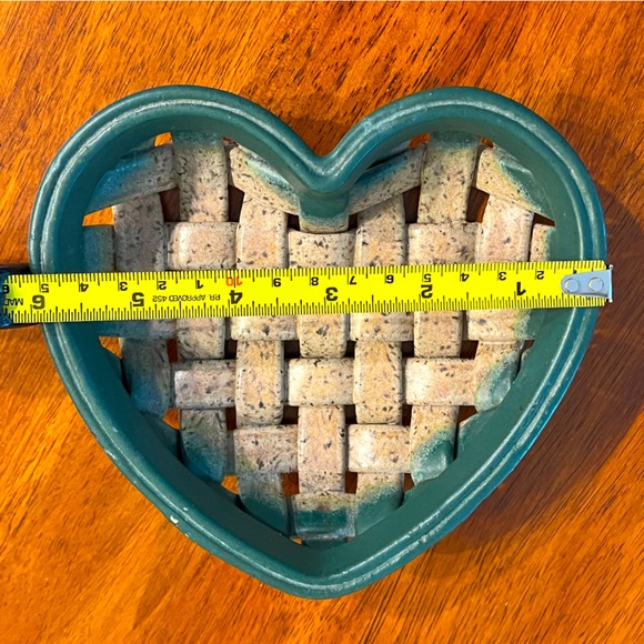 River Hill Art Pottery woven clay heart dish basket made in the USA - Picture 3 of 7